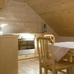 Apartments-rooms Kocijancic Konukevi 3*