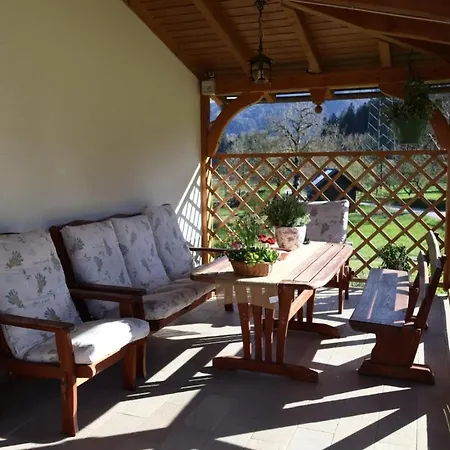 Guest house Apartments-rooms Kocijancic