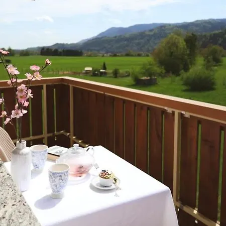 Apartments-rooms Kocijancic 3* Bled