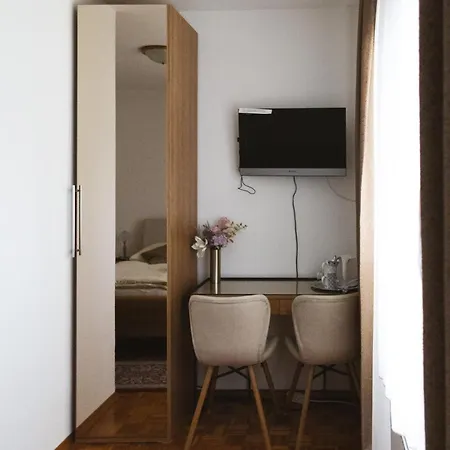 Apartments-rooms Kocijancic 3* Bled