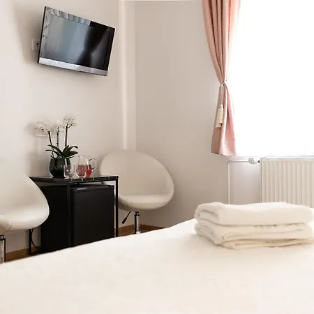 Pensionat Apartments-rooms Kocijancic