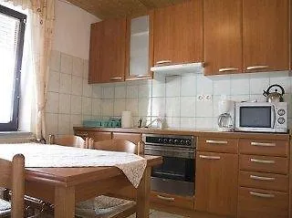 Πανσιόν Apartments-rooms Kocijancic Μπλεντ