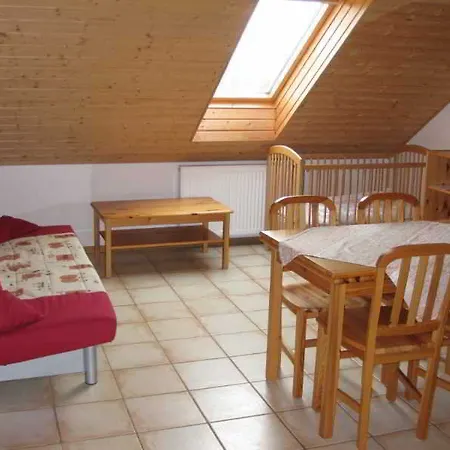 Guest house Apartments-rooms Kocijancic Bled