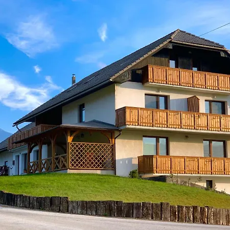 Apartments-rooms Kocijancic Guest house