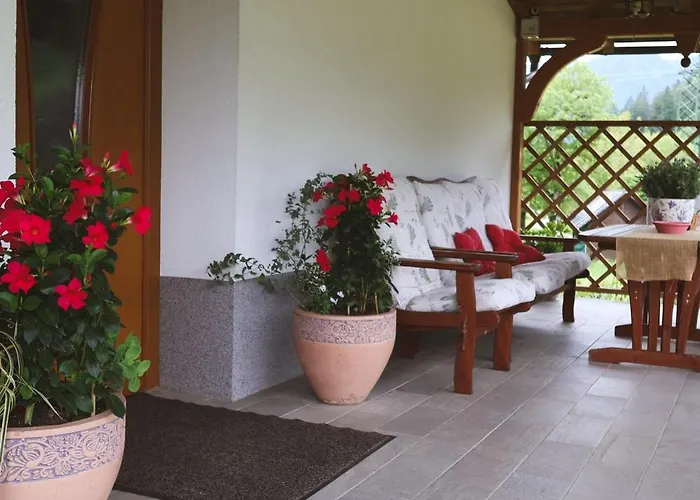 Πανσιόν Apartments-rooms Kocijancic 3*