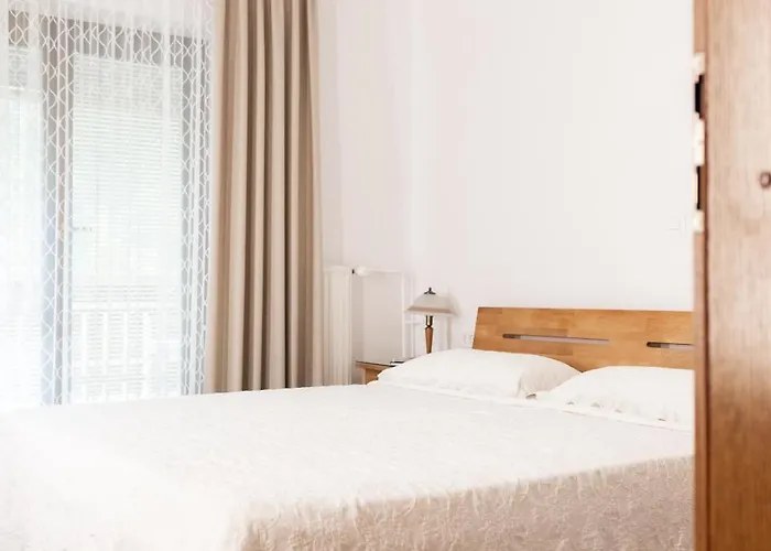 Apartments-rooms Kocijancic Hiša za goste 3*