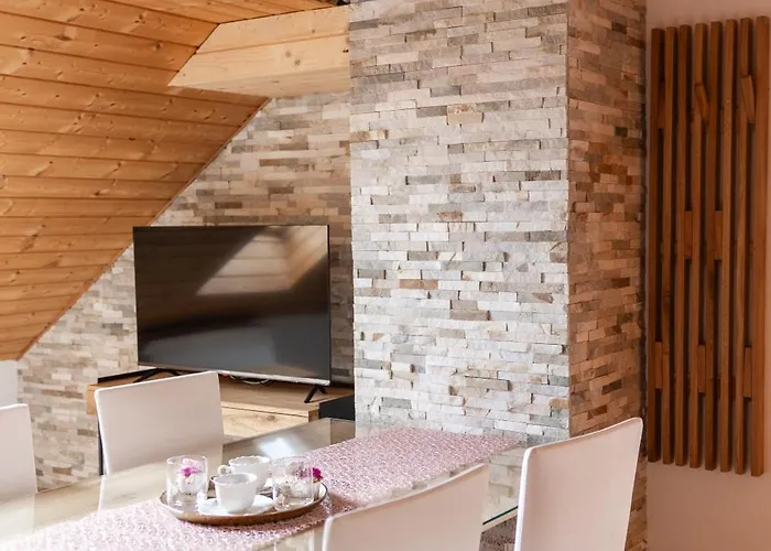 ゲストハウス Apartments-rooms Kocijancic